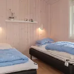 Stunning In With 4 Bedrooms And Wifi Ferienhaus Knebel