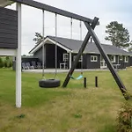 Ferienhaus Stunning In With 4 Bedrooms And Wifi *