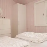 Stunning In With 4 Bedrooms And Wifi Knebel