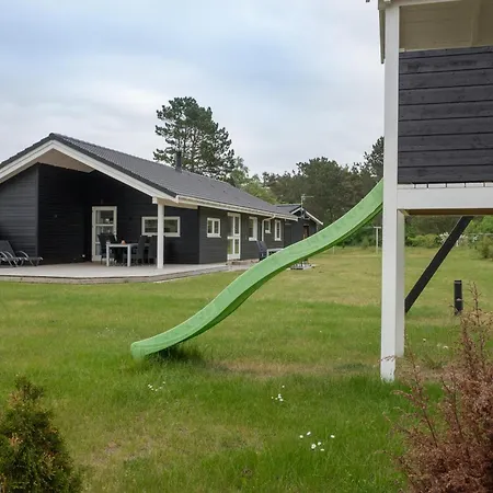 Dom wakacyjny Stunning In With 4 Bedrooms And Wifi Knebel